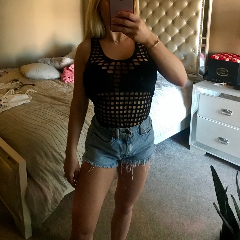 Black cage net tank - Picture 2 of 3